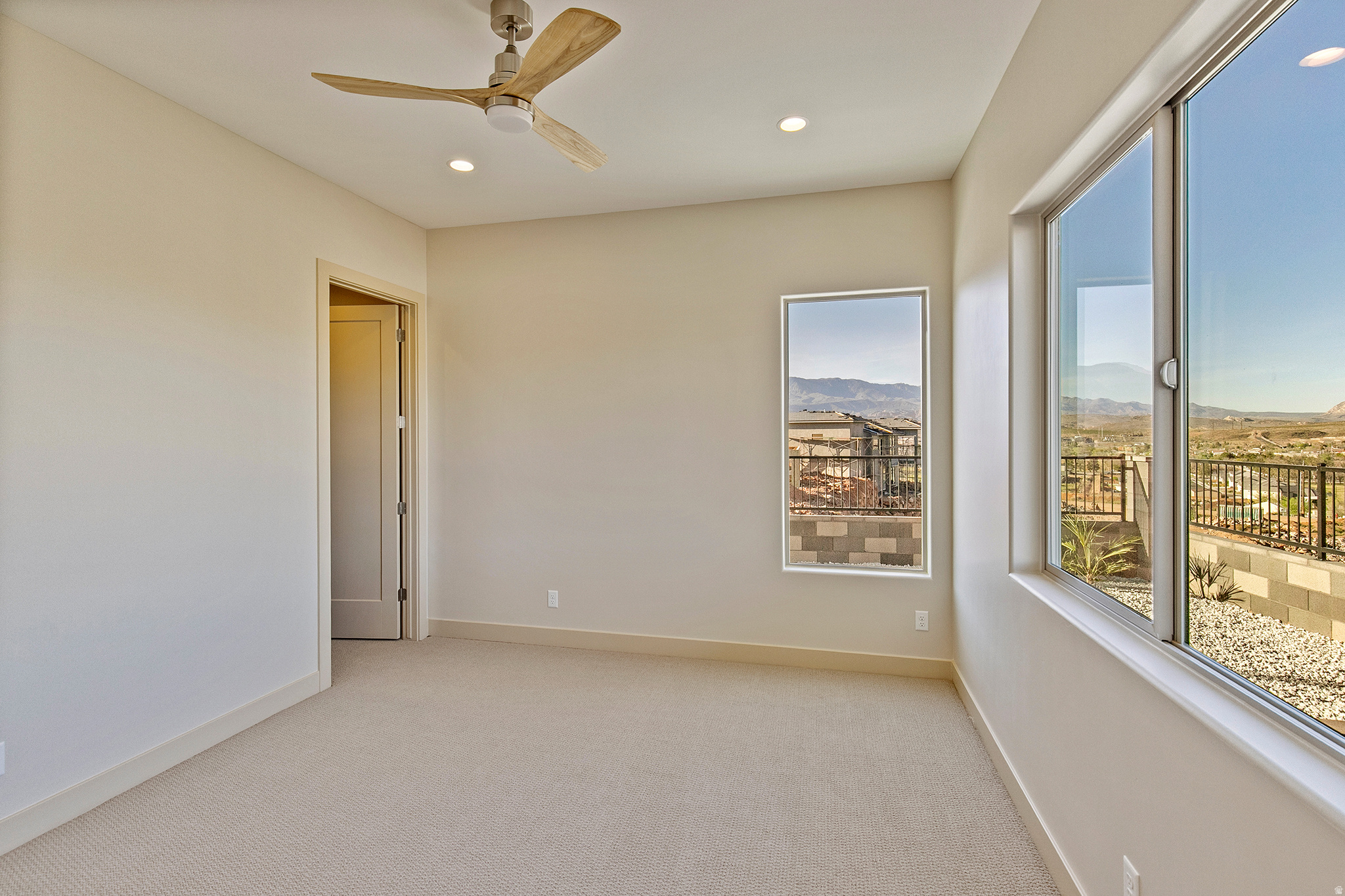 HILLSIDE ESTATES - Residential