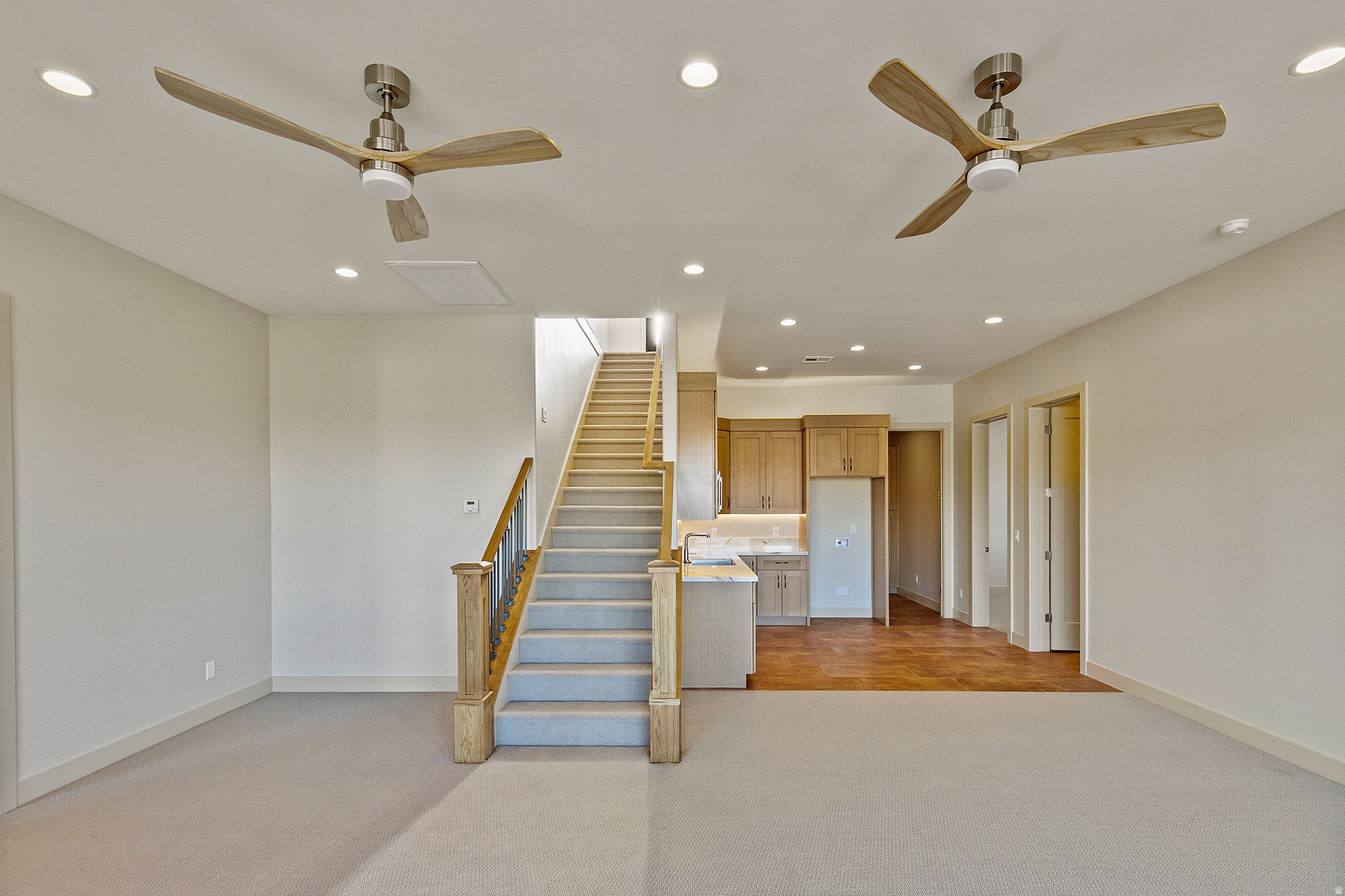 HILLSIDE ESTATES - Residential