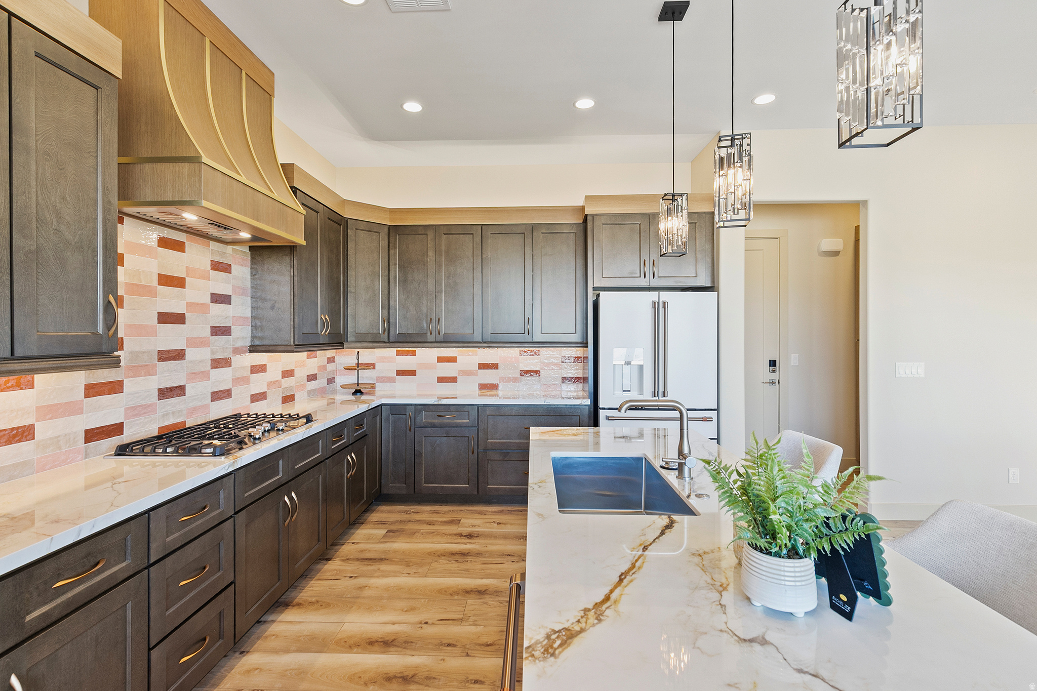 HILLSIDE ESTATES - Residential