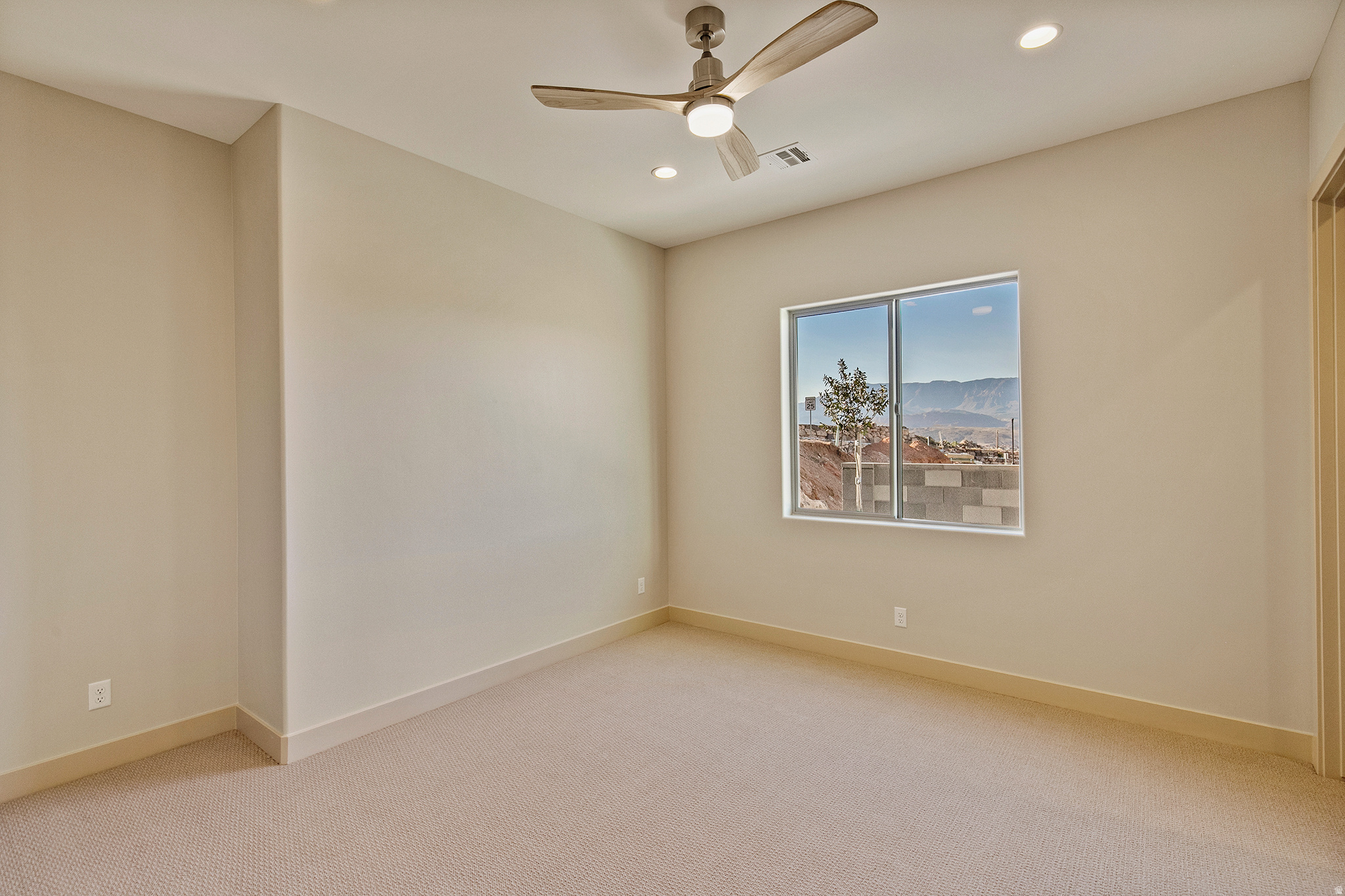 HILLSIDE ESTATES - Residential