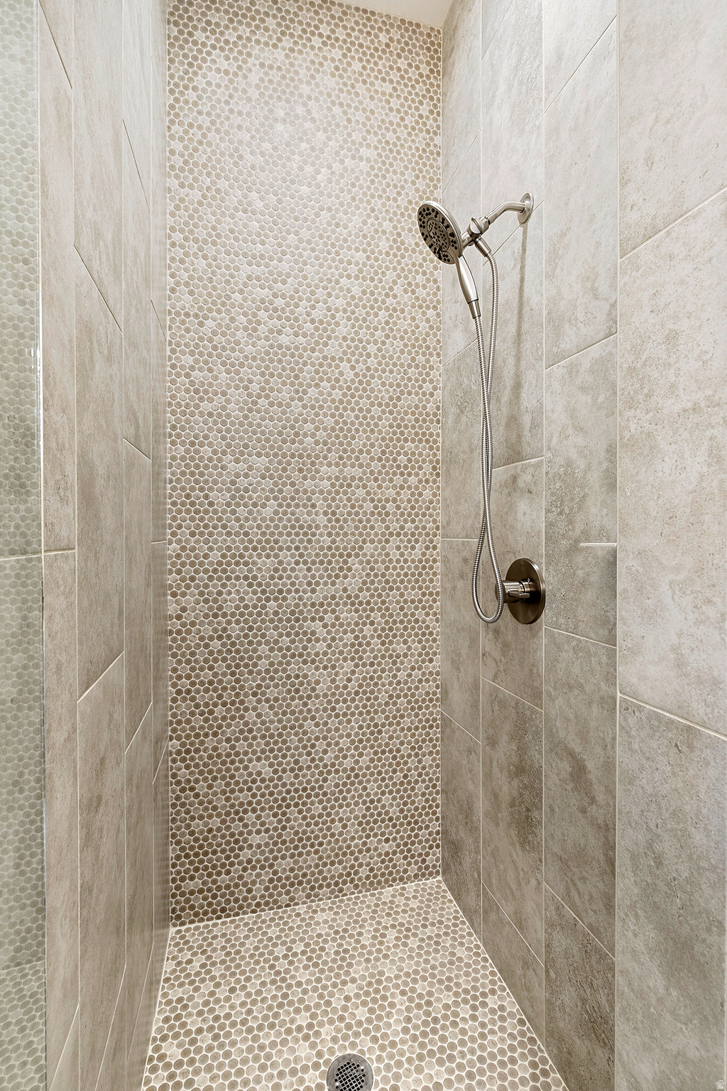 HILLSIDE ESTATES - Residential