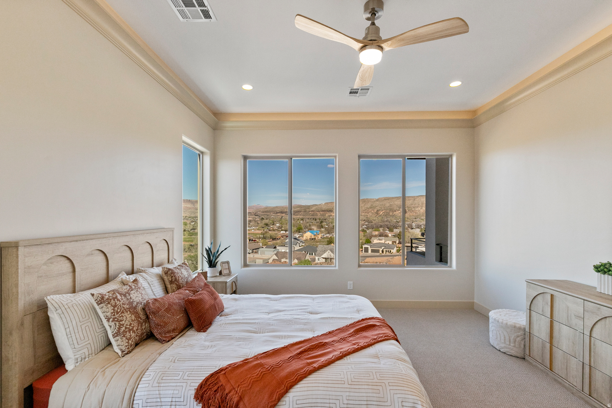 HILLSIDE ESTATES - Residential