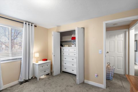 Tiny photo for 1214 N 700 W, Clinton, UT 84015 (MLS # 2122655)