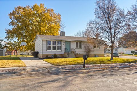 Tiny photo for 1214 N 700 W, Clinton, UT 84015 (MLS # 2122655)