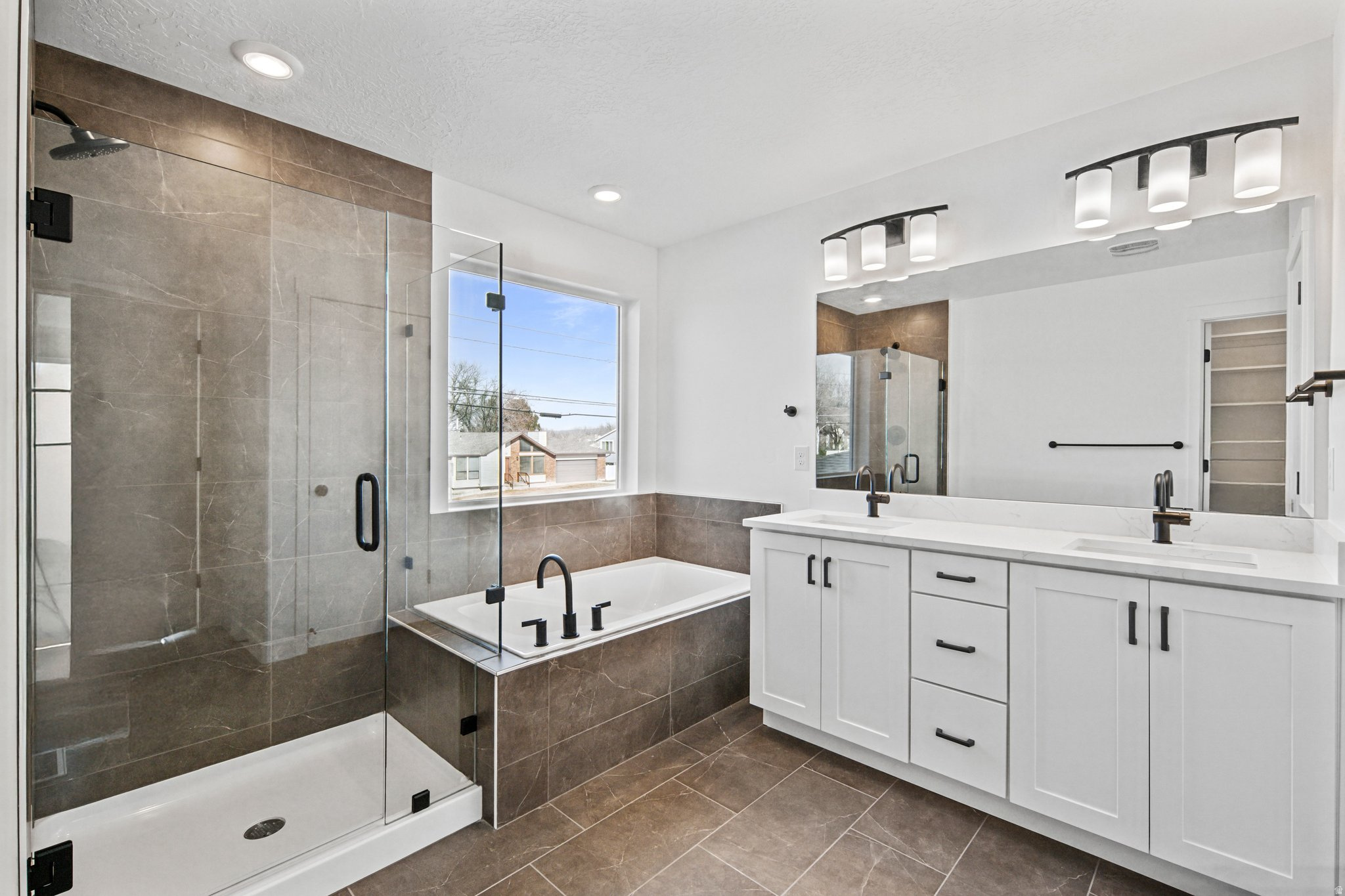 BULLION - Residential