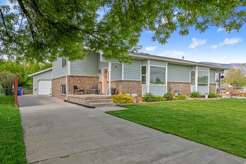 Photo of 228 W 470 S, American Fork, UT 84003 (MLS # 2123355)