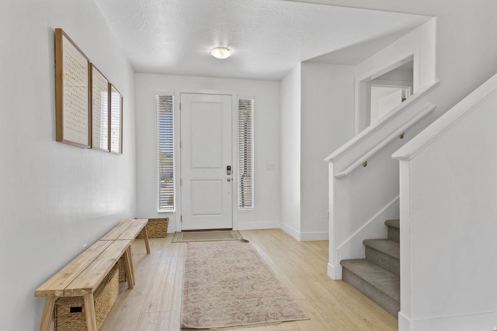 Photo of 1445 N ARENA ROJA DR, Washington, UT 84780 (MLS # 2132650)