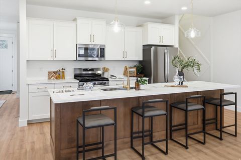 Tiny photo for 4336 S 615 E, Millcreek, UT 84107 (MLS # 2125405)