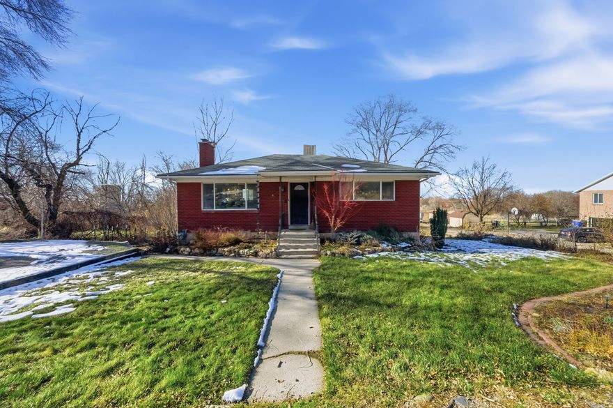 You wont want to miss this beautiful fully renovated/updated home nestled near the base of the mountain and just minutes from Willard Bay. The home boasts open spaces and amazing sunset views.