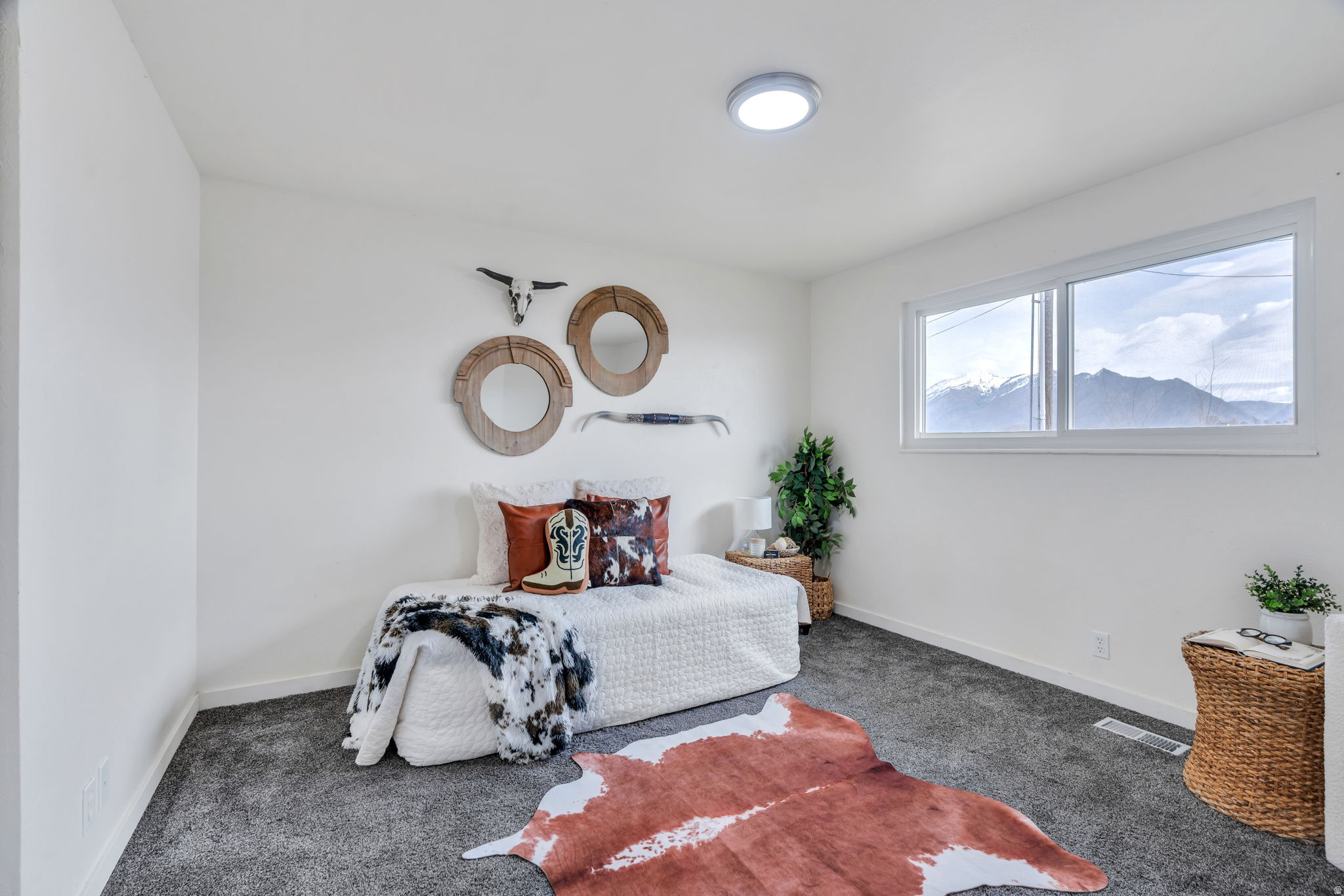 VALLEY VISTA - Residential