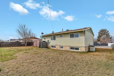 Tiny photo for 1760 N 340 W, Lehi, UT 84043 (MLS # 2144393)