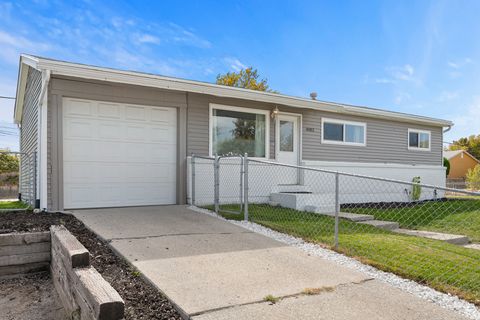Photo of 4083 W 4865 S, Kearns, UT 84118 (MLS # 2114745)