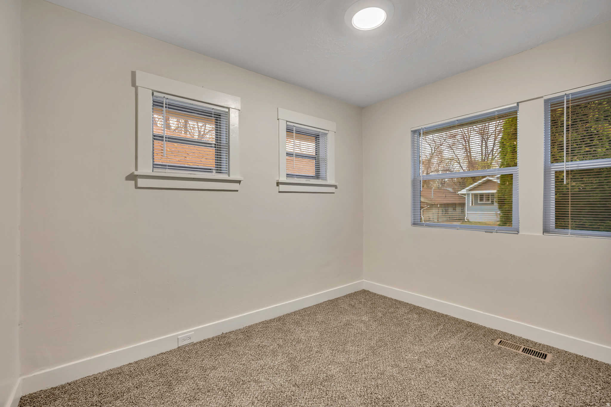 LOVELOCK SUB - Residential