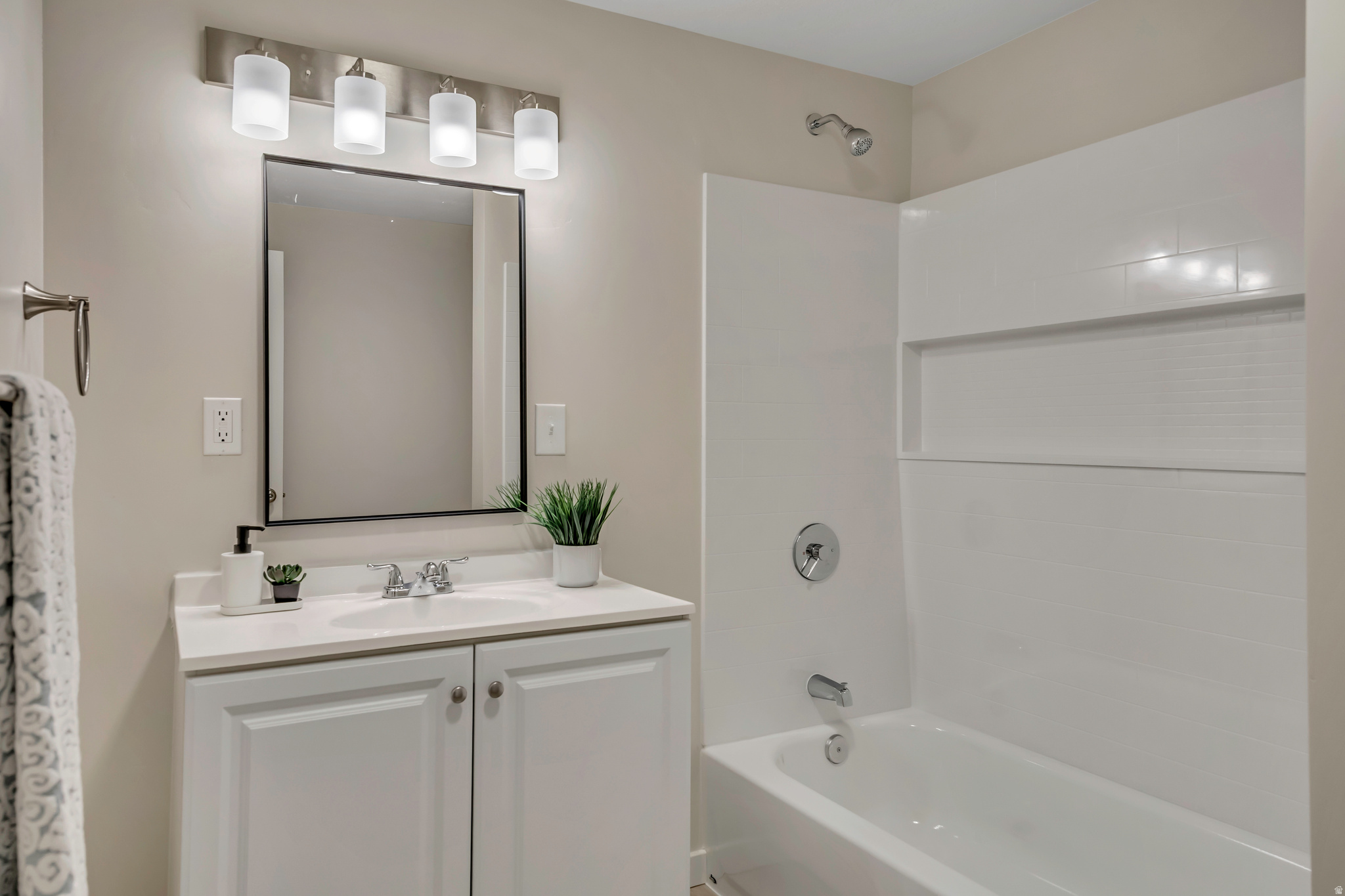 LOVELOCK SUB - Residential