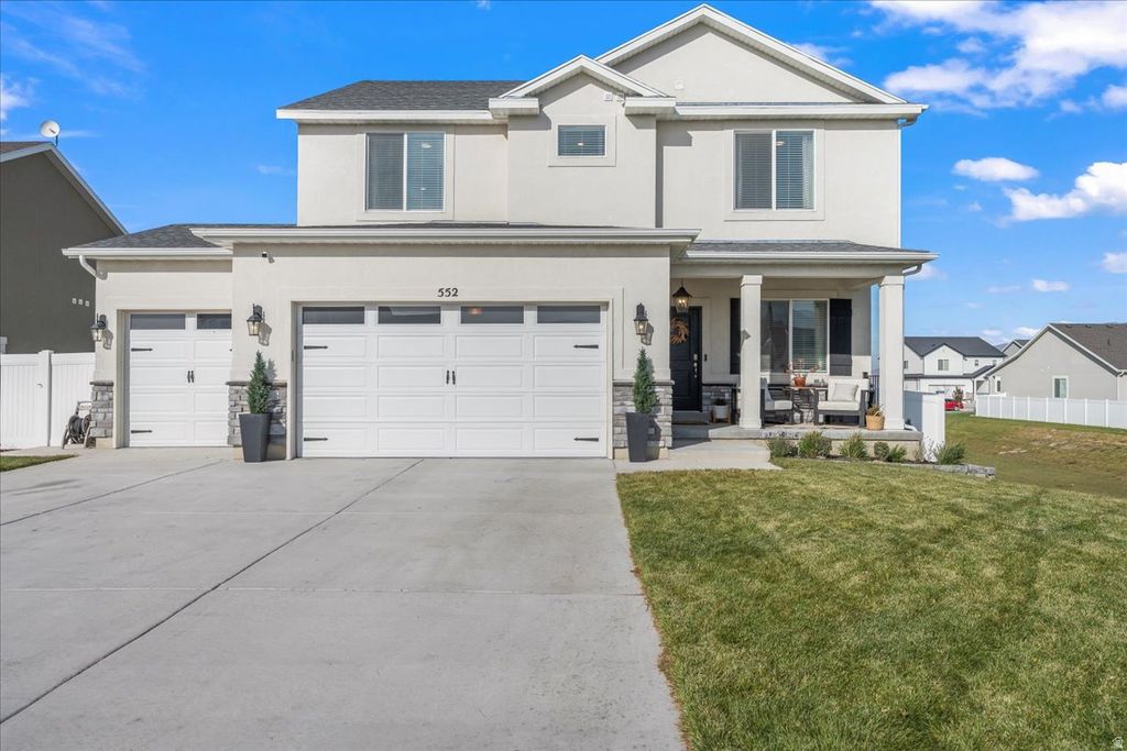 Photo of 552 W 1410 N, Tooele, UT 84074 (MLS # 2122891)