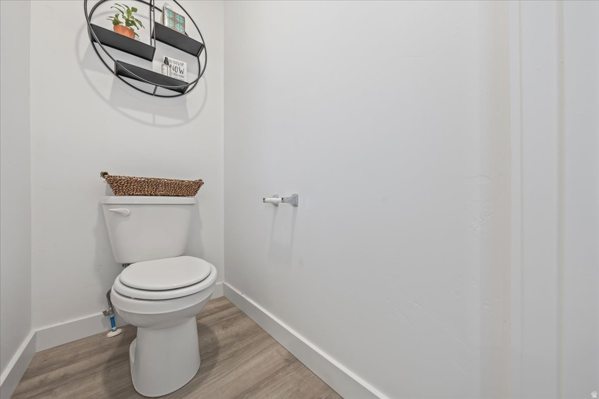 LEXINGTON GREENS - Residential