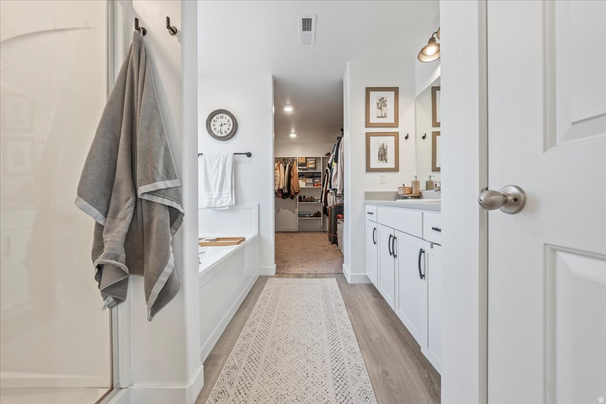 LEXINGTON GREENS - Residential