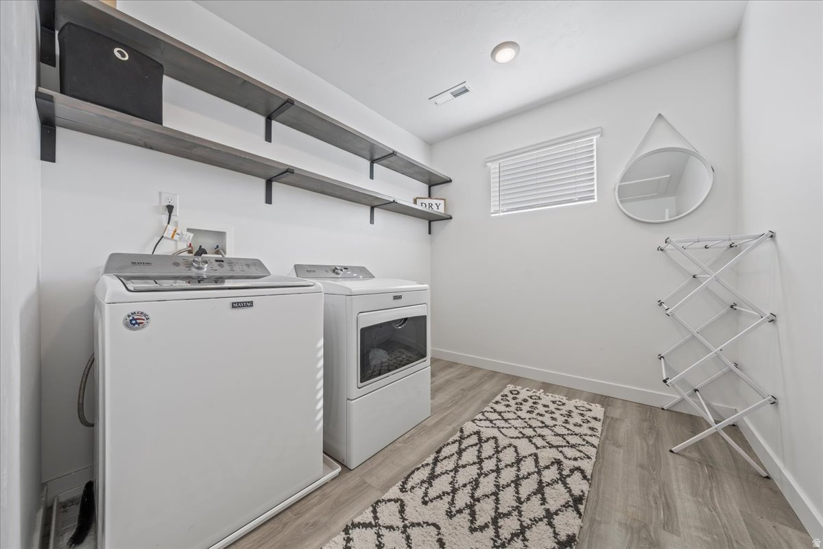 LEXINGTON GREENS - Residential