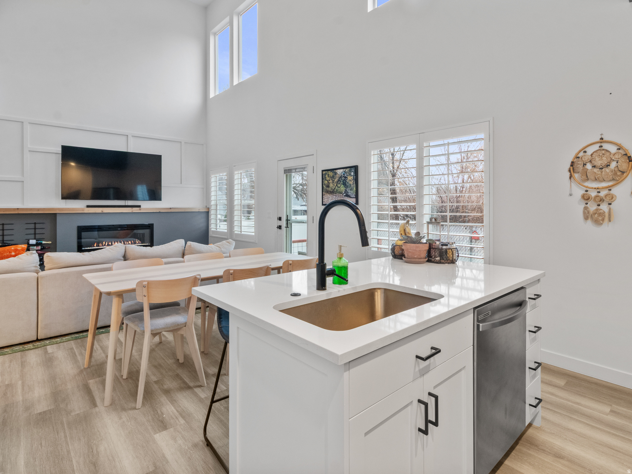 4256 S STEELE CREEK CT