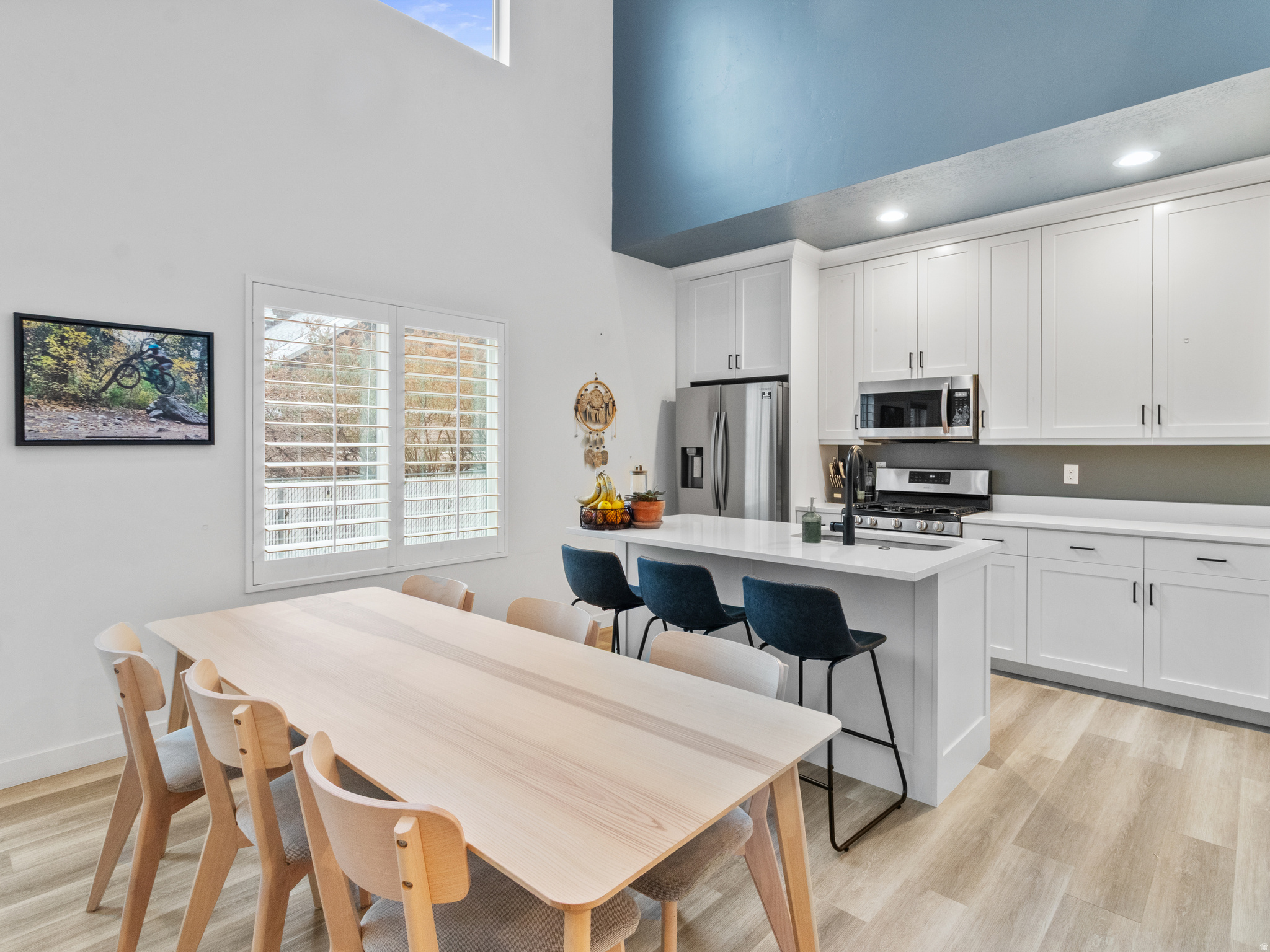 4256 S STEELE CREEK CT