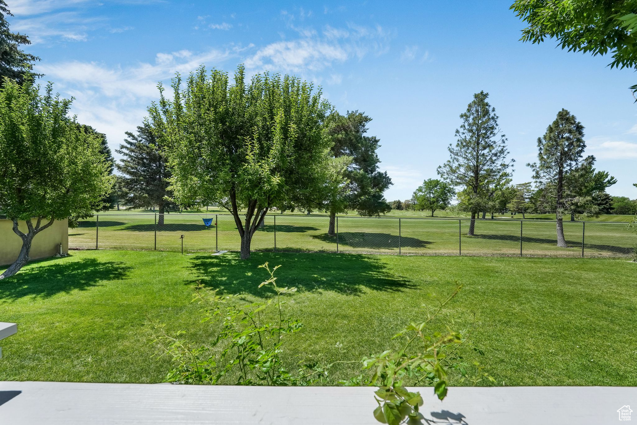 ALPINE COUNTRY CLUB - Residential