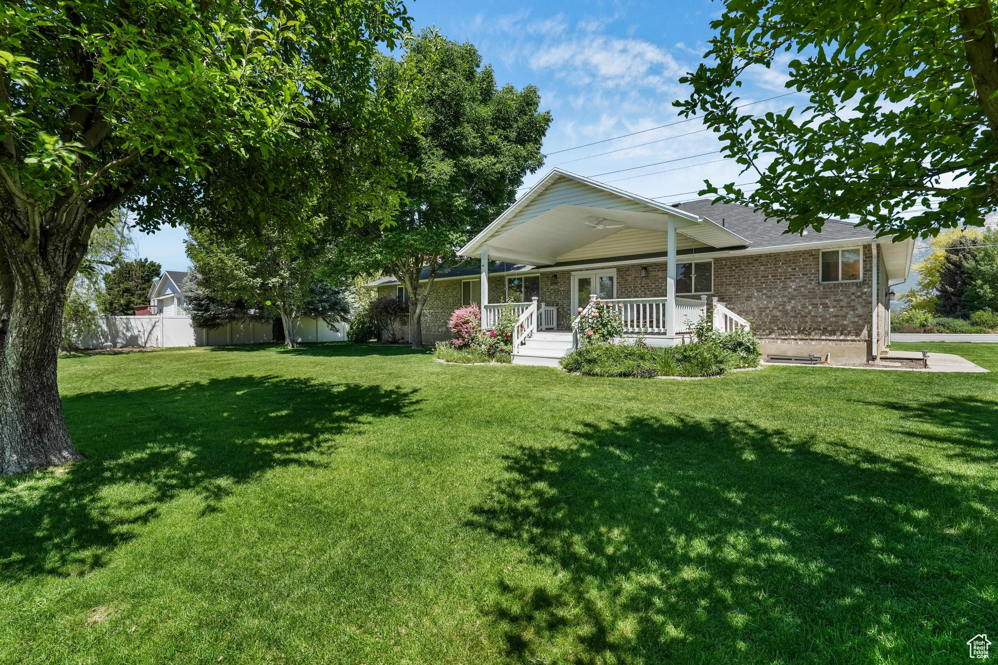 ALPINE COUNTRY CLUB - Residential