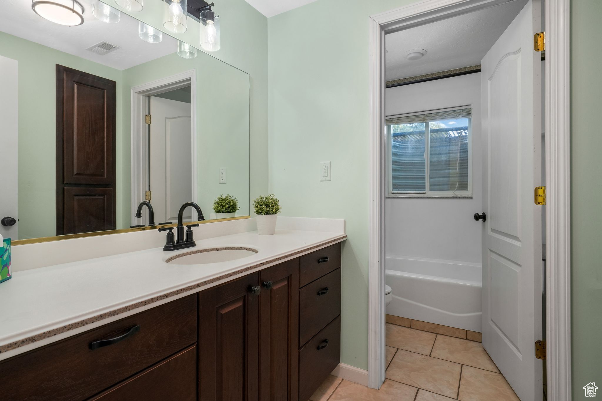 ALPINE COUNTRY CLUB - Residential
