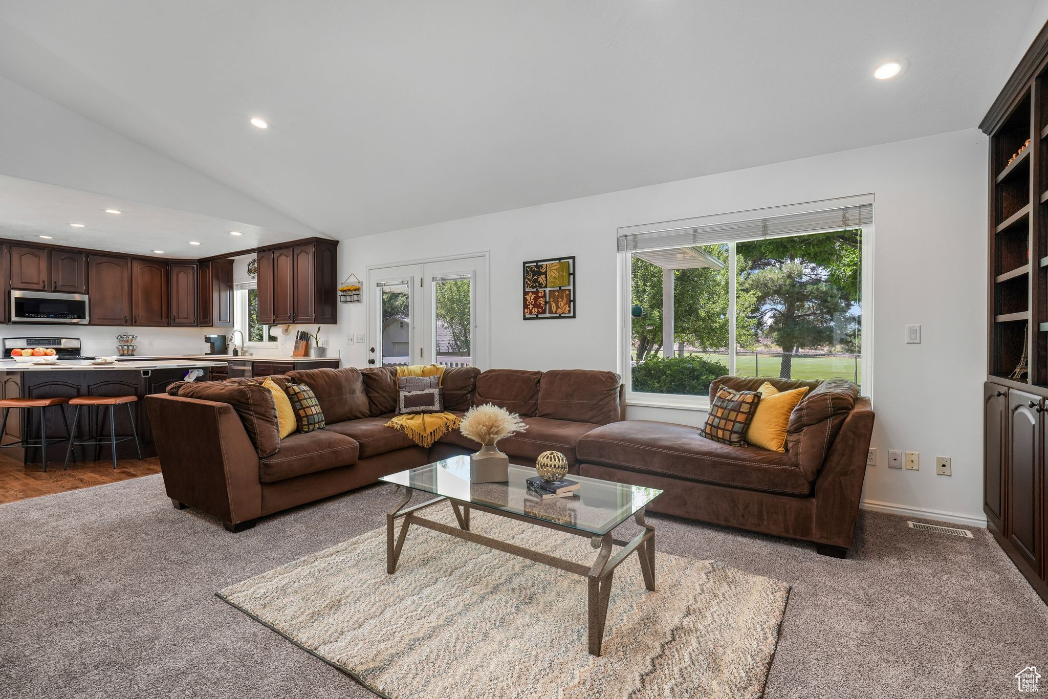 ALPINE COUNTRY CLUB - Residential