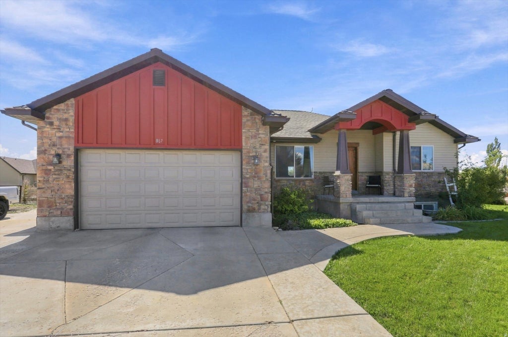 Photo of 867 W 460 S, Tremonton, UT 84337 (MLS # 2184945)
