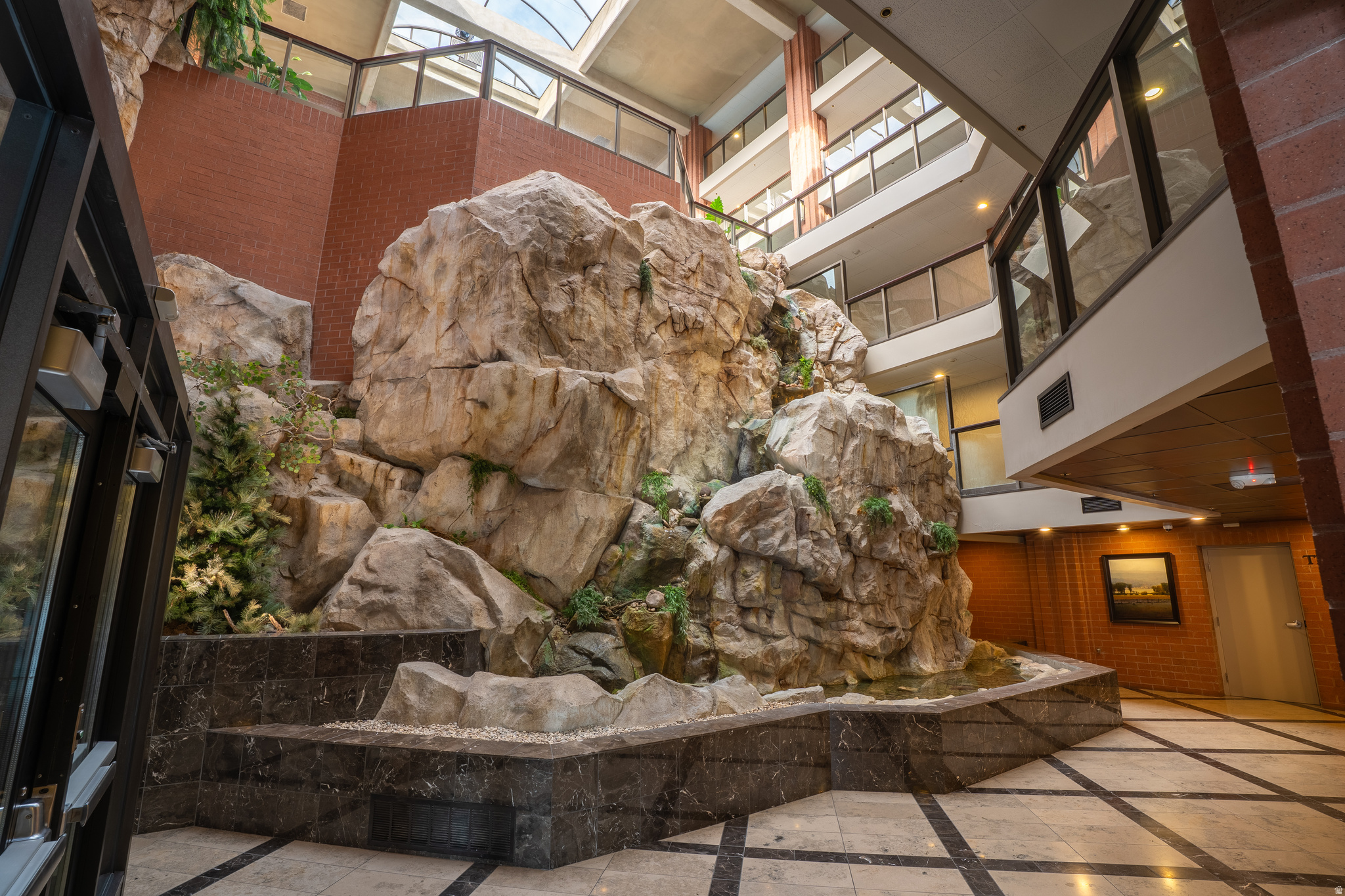 TERRACE FALLS - Residential