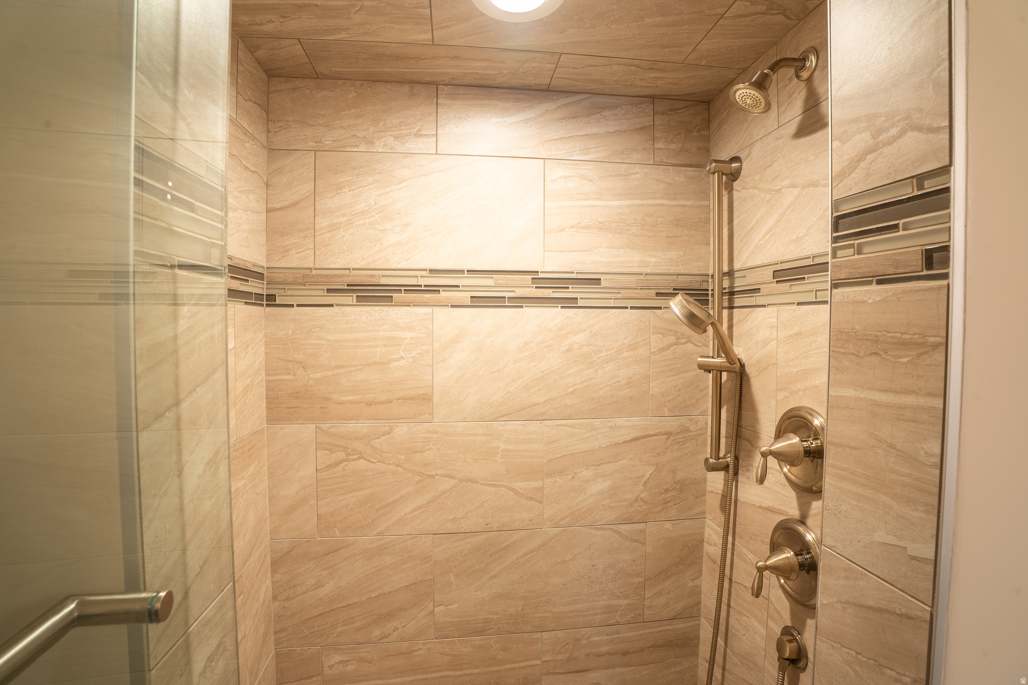 TERRACE FALLS - Residential