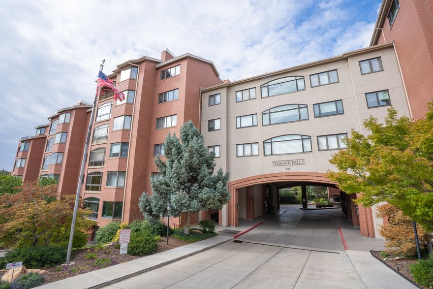 Here is your opportunity to live luxuriously at Terrace Falls in the beautiful & historic Avenues in Downtown Salt Lake City. Recently updated & smartly laid-out floorpan w/2 en suite bedrooms/2.5 Bathrooms w/open, bright & elegant features. 2-car parking in secure garage w/storage cabinet & addl. separate storage. Quality construction & unique resort-style interior. This beautifully landscaped & secure building includes the largest gym among similar condos, indoor pool, spa, sauna, billiard room,Rooftop terrace w/BBQ, beautifully appointed event room w/full kitchen, conf. room, library...& more. Walk to the nearest caf w/in minutes. Direct access to gorgeous hiking trails of City Creek Canyon.  10 min. walk to City Creek Center mall. 3 Parks w/in 5-min. walk., 7 min. walk to Temple Square & Abravanel Hall.  Stroll to SL's best Shopping, restaurants & bars all w/in10 min. Don't miss this opportunity to make this Terrace Falls condo your home.  Schedule your private tour now.