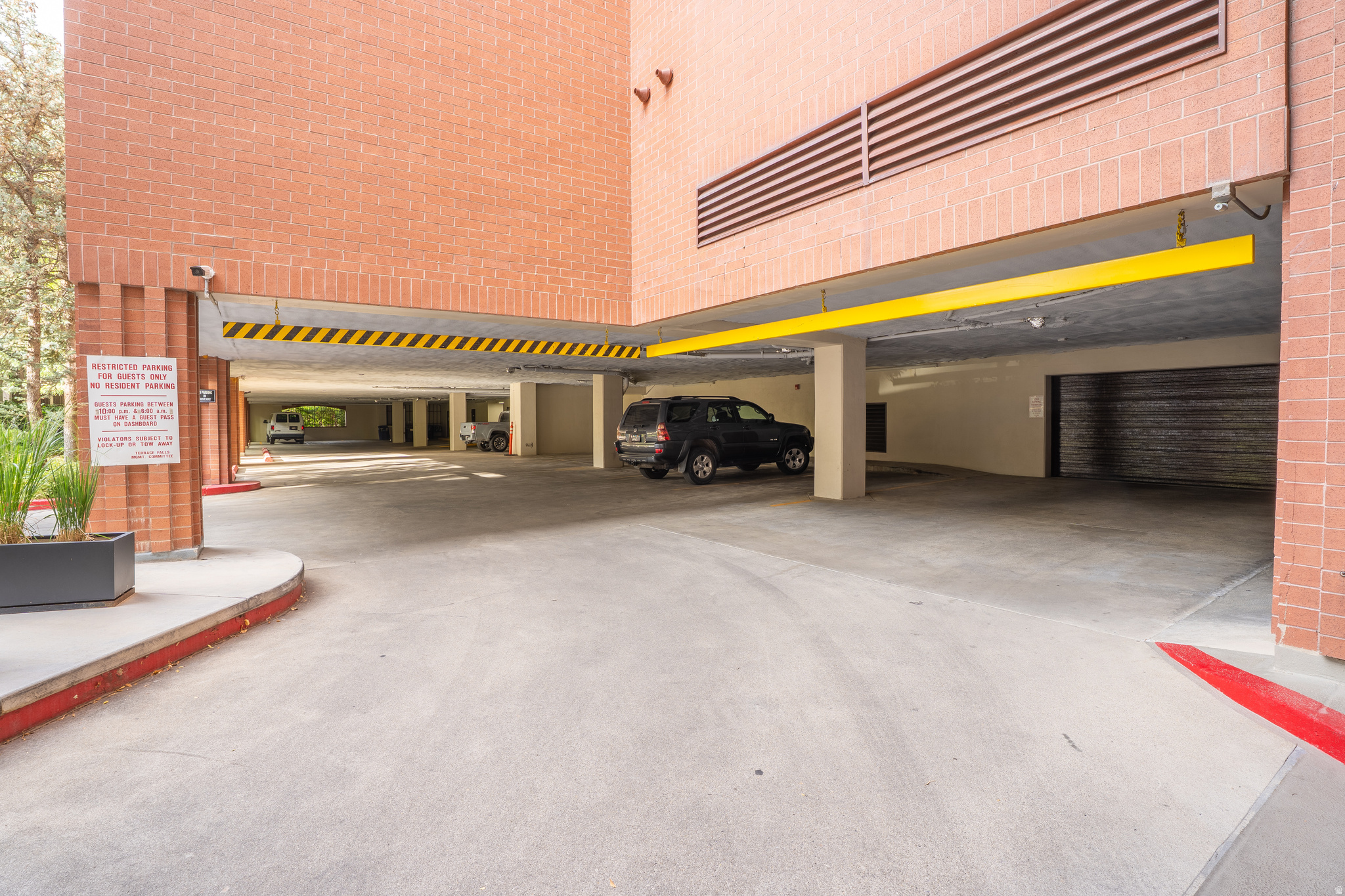 TERRACE FALLS - Residential