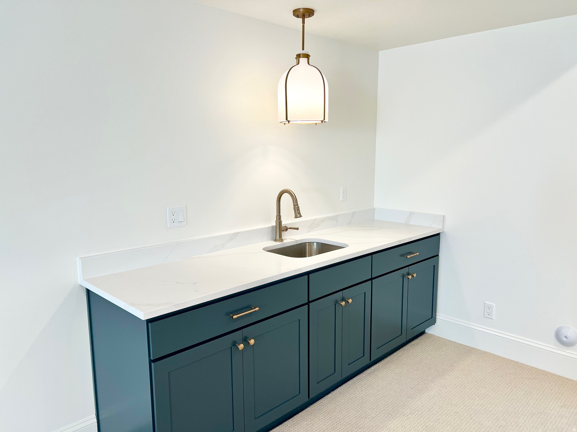 DAYBREAK - Residential