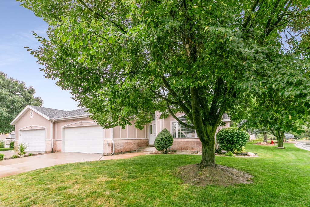 Photo of 1229 W 4500 S #30, Riverdale, UT 84405 (MLS # 2179219)