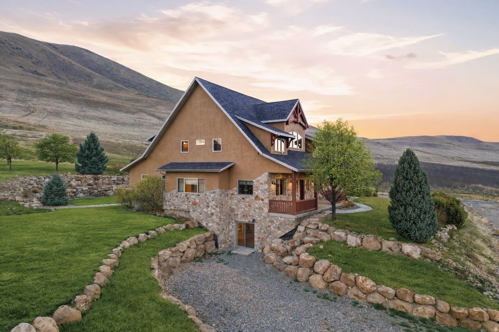 Photo of 6389 W 6250 S, Spanish Fork, UT 84660 (MLS # 2141423)