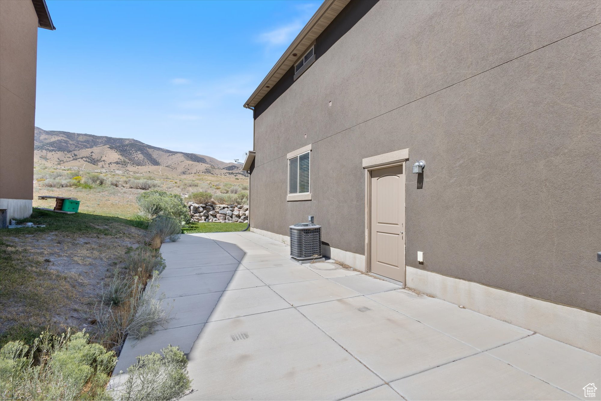 THE VILLAGE OF HAWKS LANDING - Residential