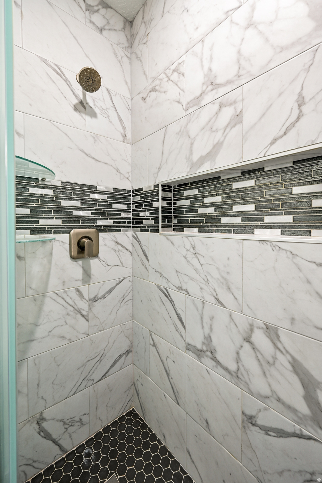 PEAK VIEW - Residential