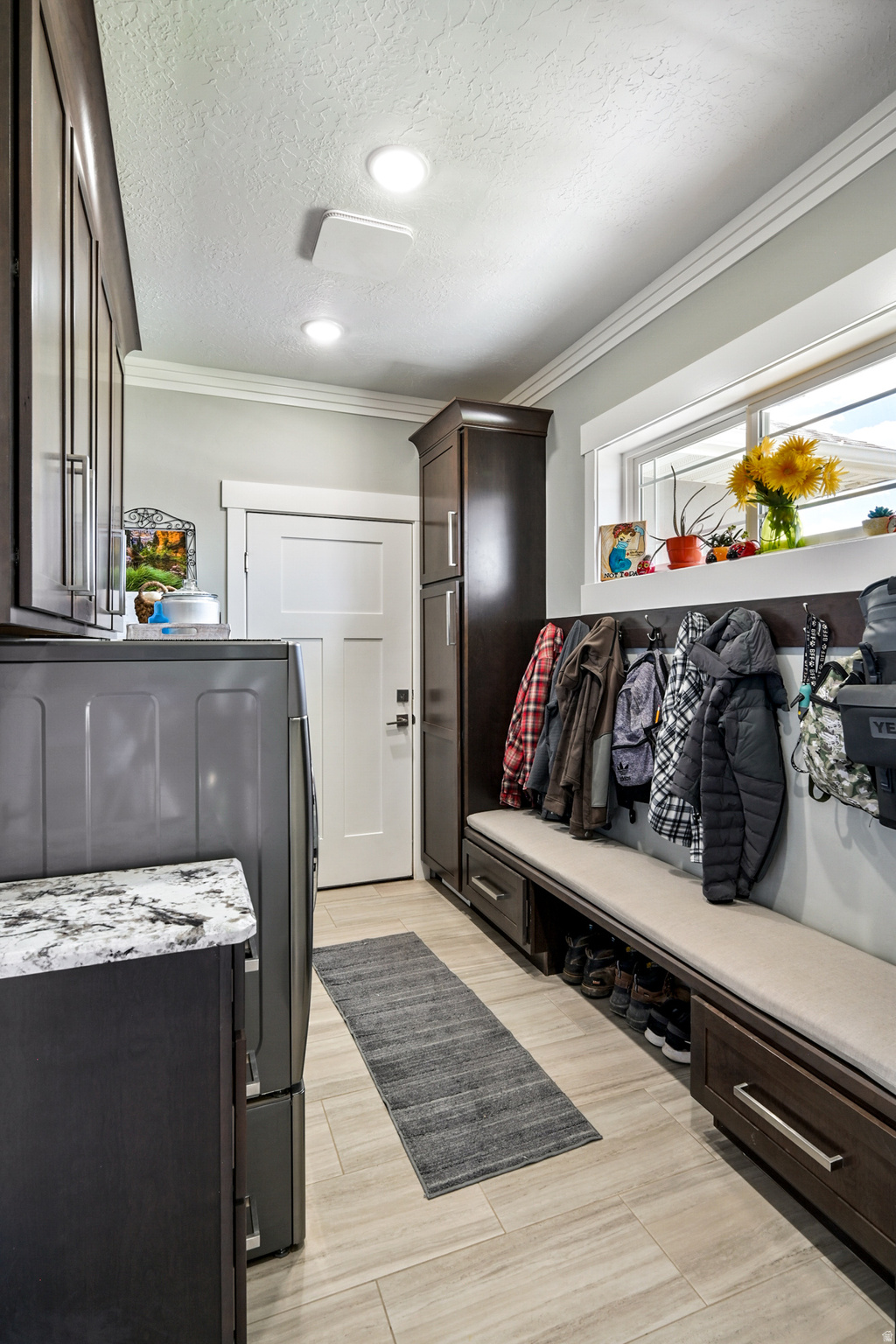 PEAK VIEW - Residential