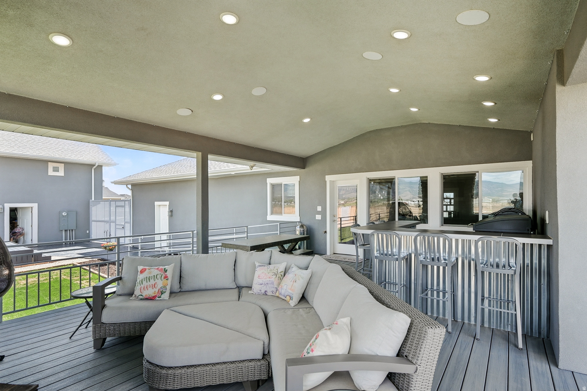 PEAK VIEW - Residential