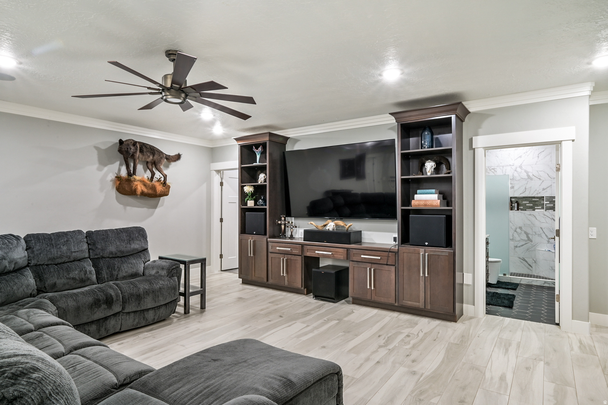 PEAK VIEW - Residential