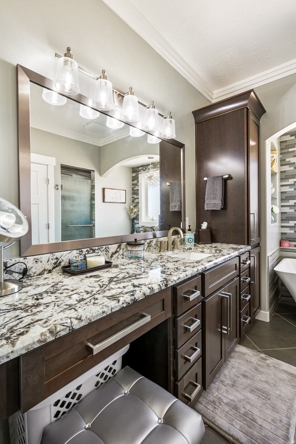 PEAK VIEW - Residential