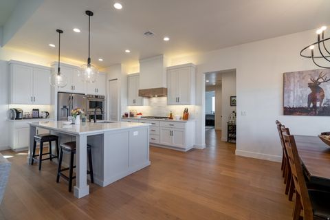 Tiny photo for 2027 S 3040 E, Saint George, UT 84790 (MLS # 2127970)