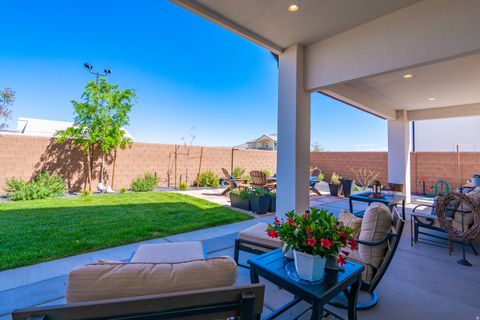 Tiny photo for 2027 S 3040 E, Saint George, UT 84790 (MLS # 2127970)