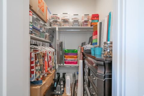 Tiny photo for 2027 S 3040 E, Saint George, UT 84790 (MLS # 2127970)