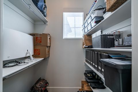 Tiny photo for 2027 S 3040 E, Saint George, UT 84790 (MLS # 2127970)