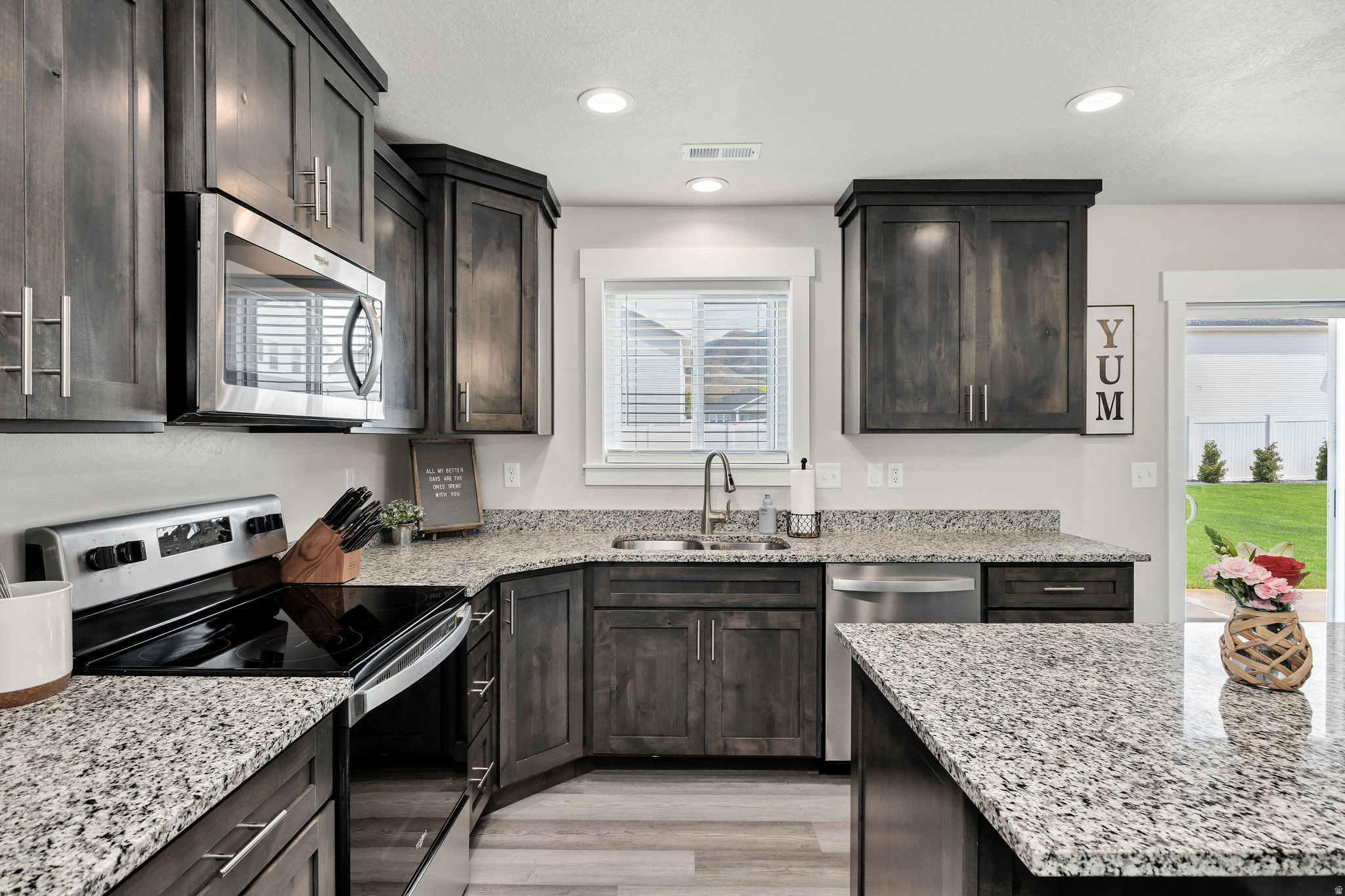 NORTHVIEW - Residential
