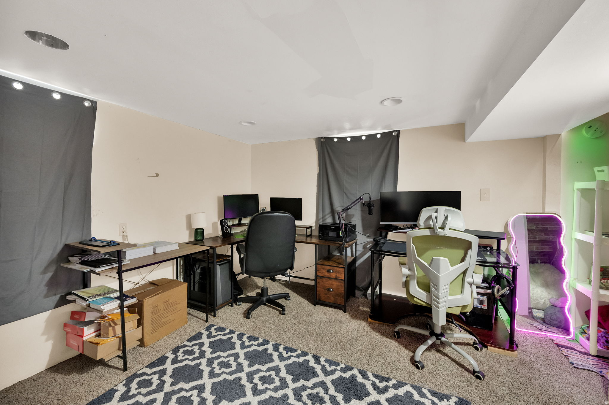 HOFFMAN HEIGHTS - Residential