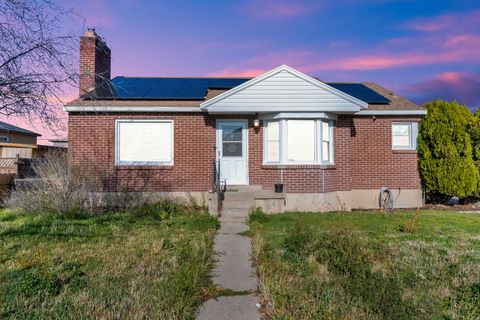 Photo of 4370 W 5295 S, Kearns, UT 84118 (MLS # 2124552)