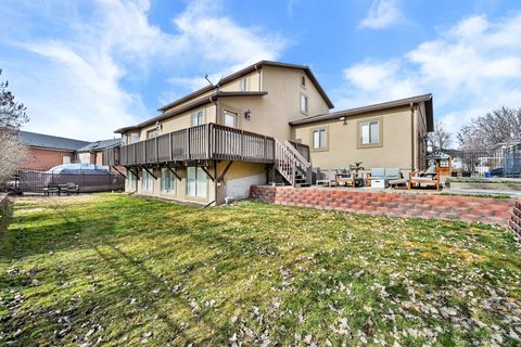 Tiny photo for 1647 W 1410 N, Farmington, UT 84025 (MLS # 2137156)